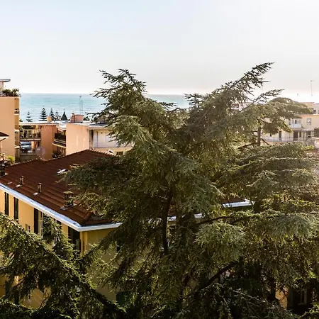 Apartment House La Marmora By Holiday World Sanremo
